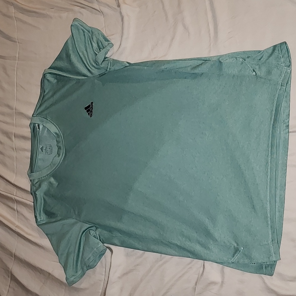 Adidas tee